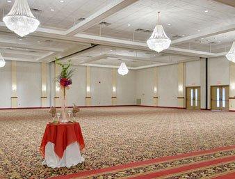 Hotel Ramada Convention Center Eau Claire Exteriér fotografie